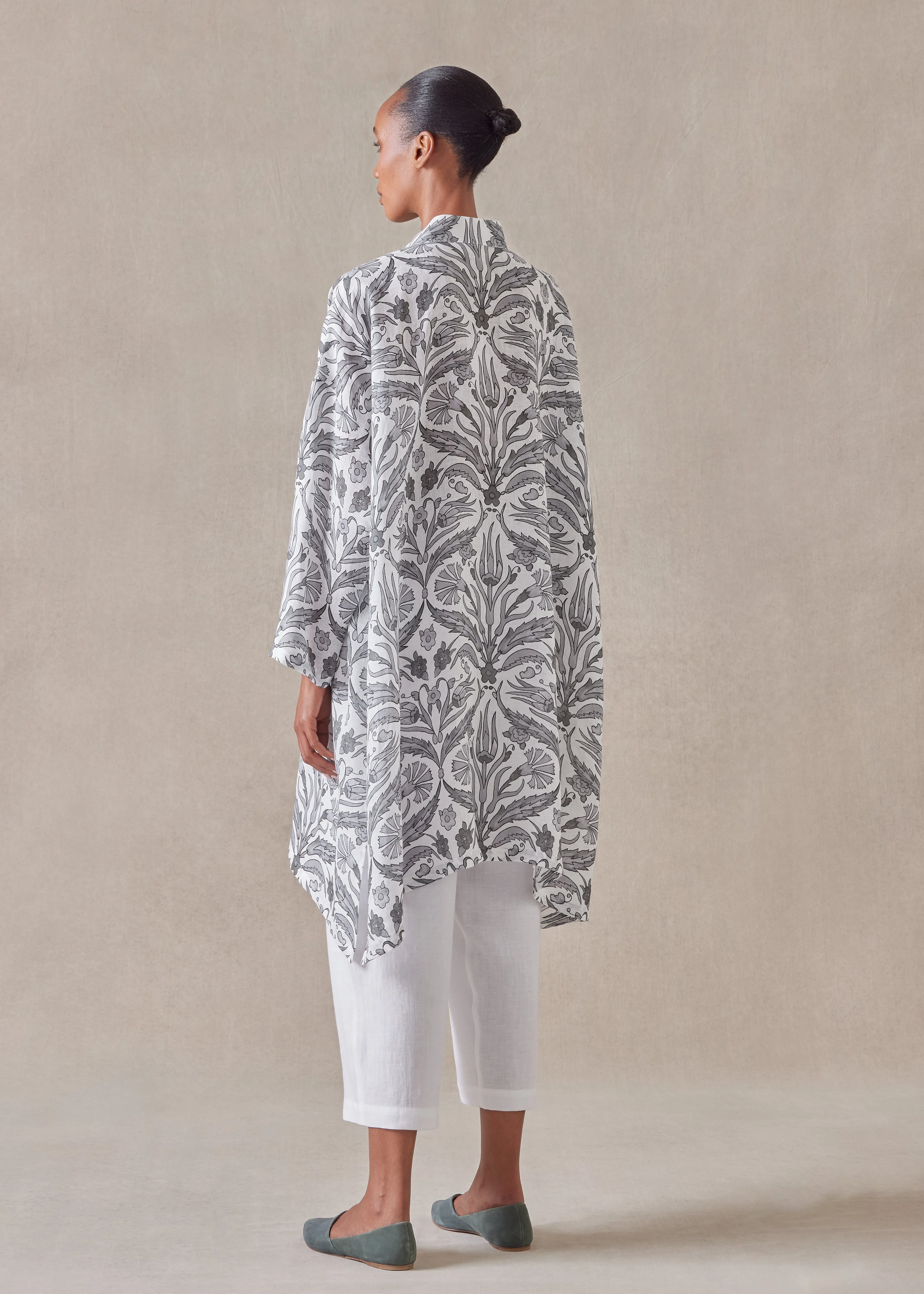 linen wide a-line collarless shirt - very long with slits sold by eskandar product image thumbnail 3