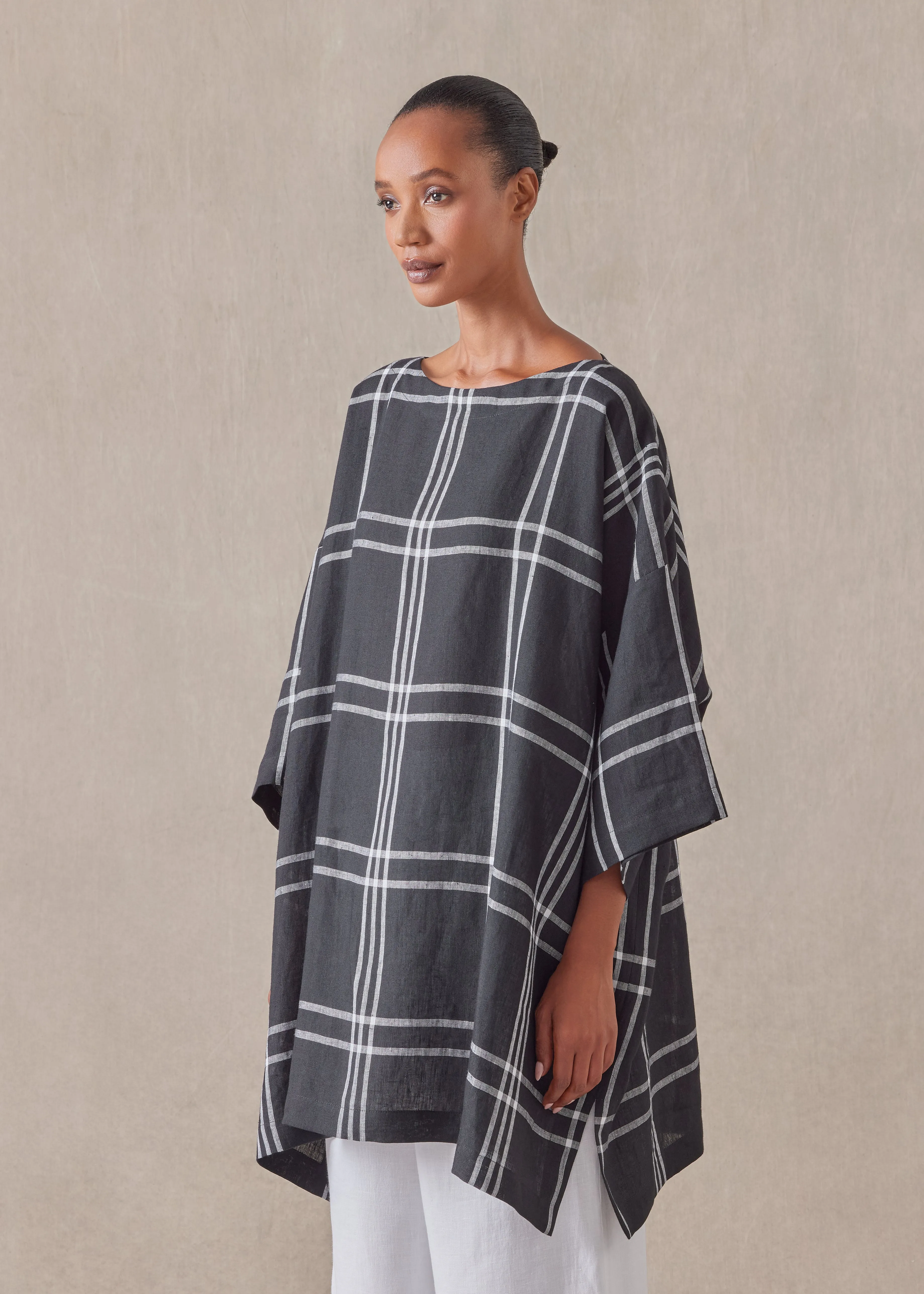 linen 3/4 sleeve scoop neck - long plus with slits sold by eskandar product image thumbnail 2