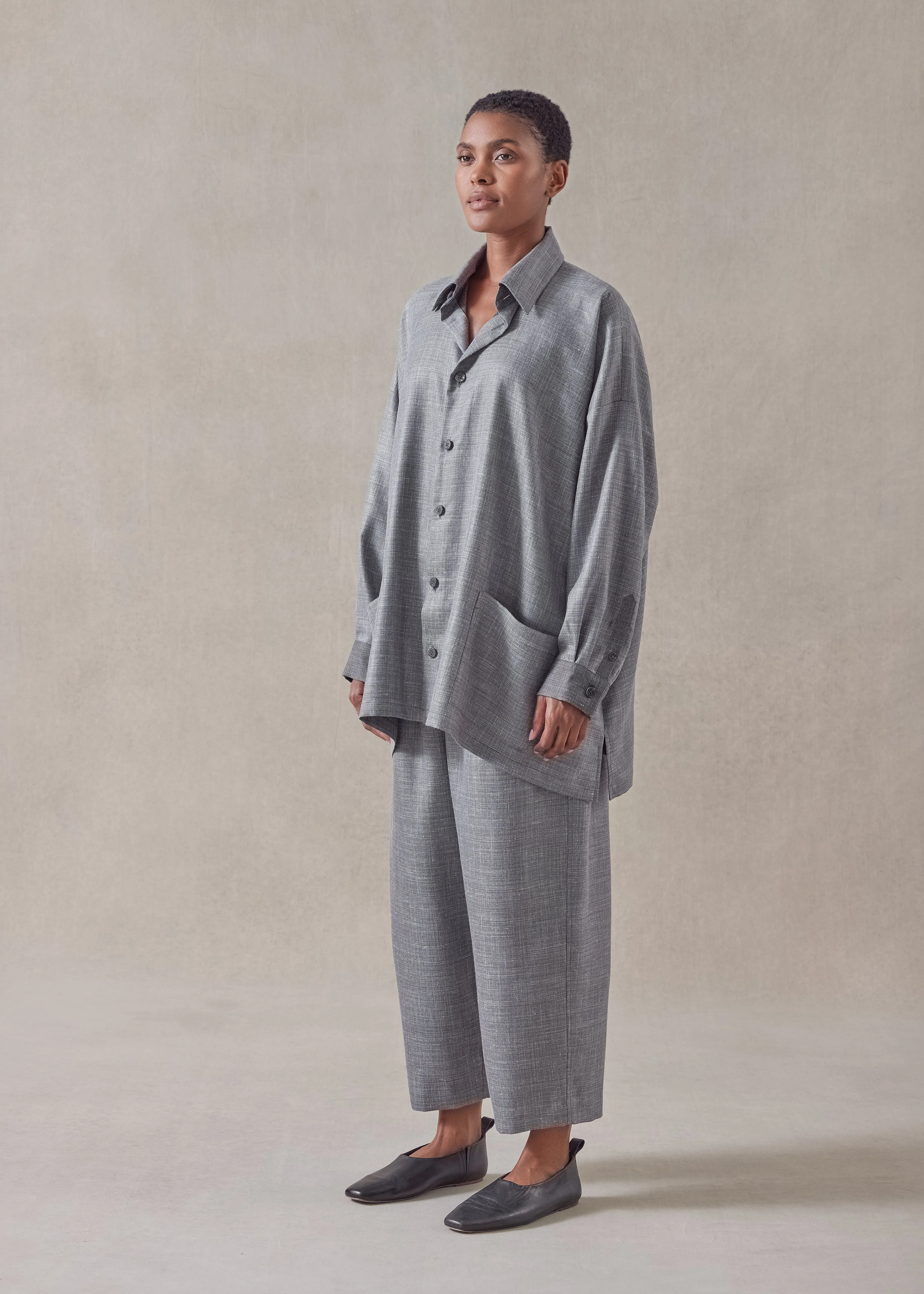 silk linen wool mix wide a-line shirt jacket with collar - long sold by eskandar product image thumbnail 3