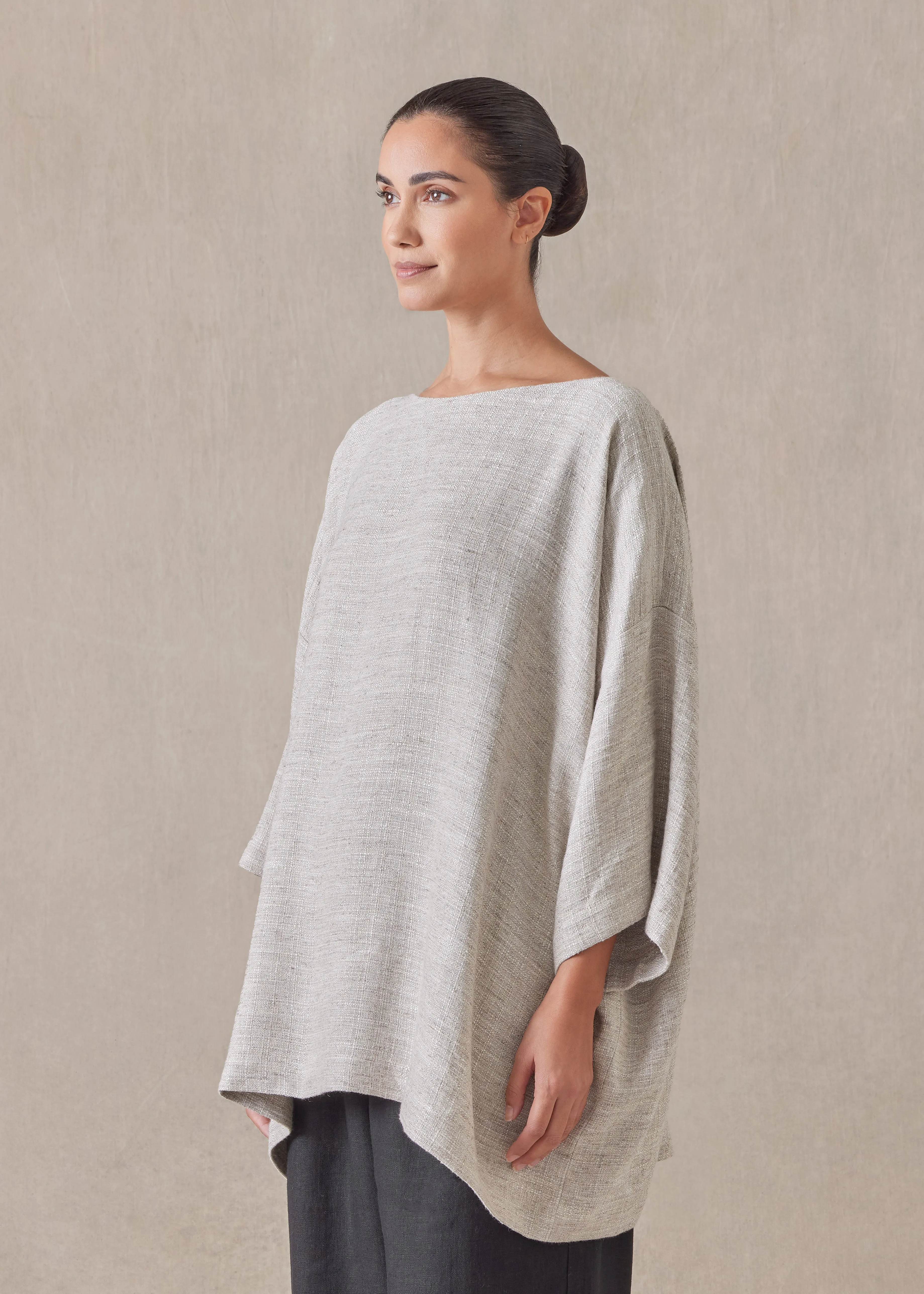 linen mix 3/4 sleeve scoop neck - long sold by eskandar product image thumbnail 3