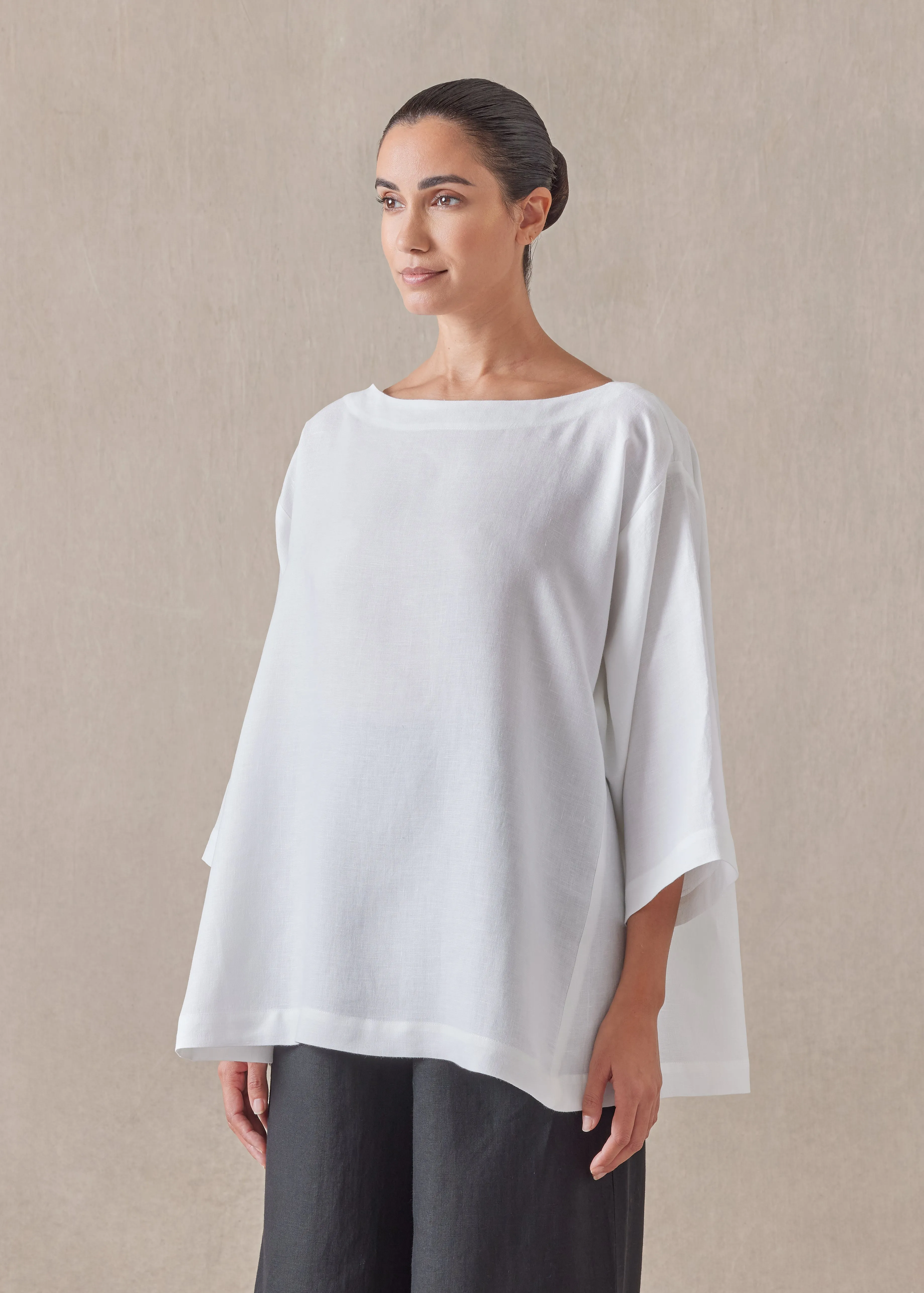 linen side panelled 3/4 sleeve scoop neck tunic - mid plus sold by eskandar product image thumbnail 2