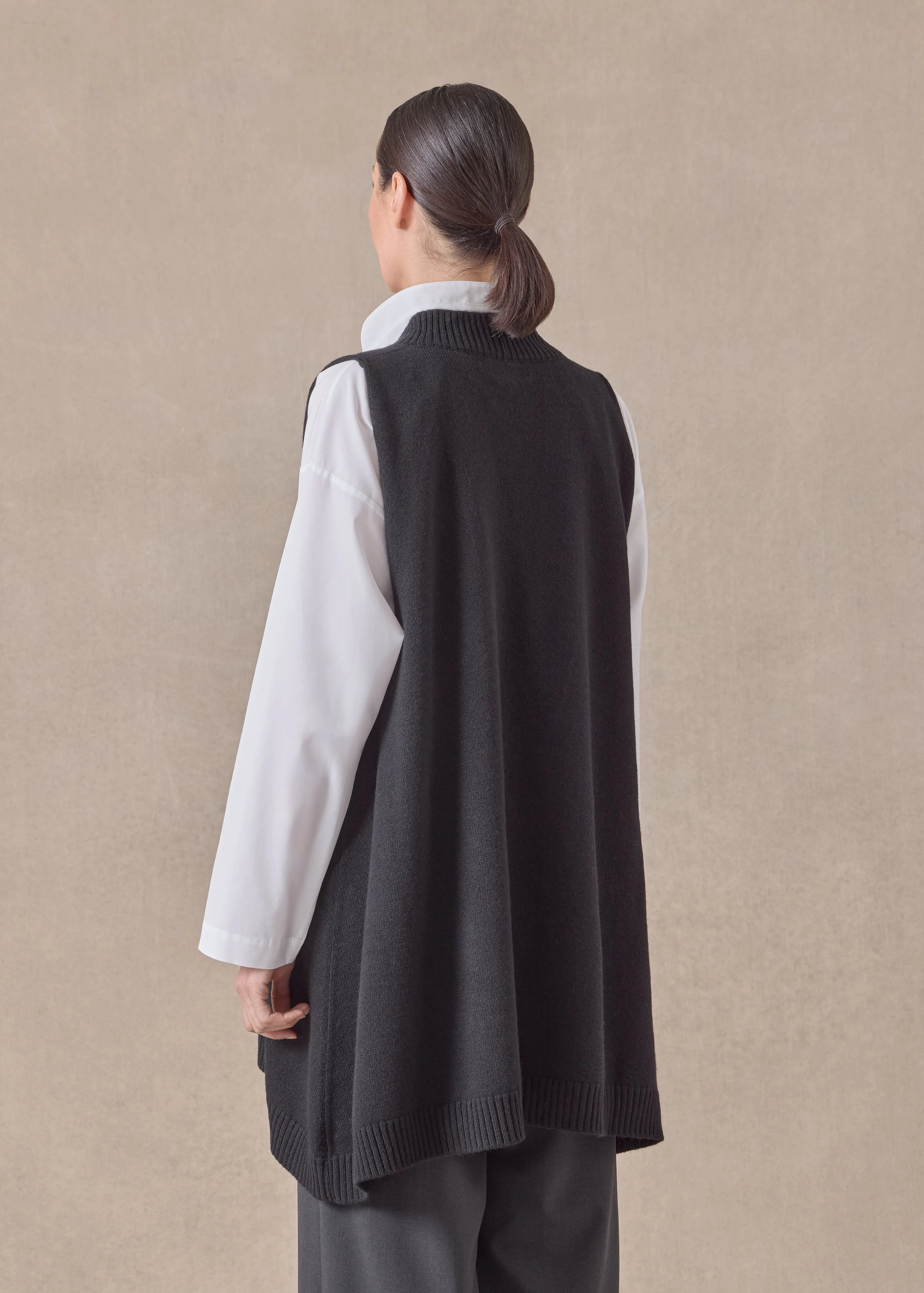 cashmere a-line sleeveless deep v-neck sweater - long plus (black) sold by eskandar product image thumbnail 4