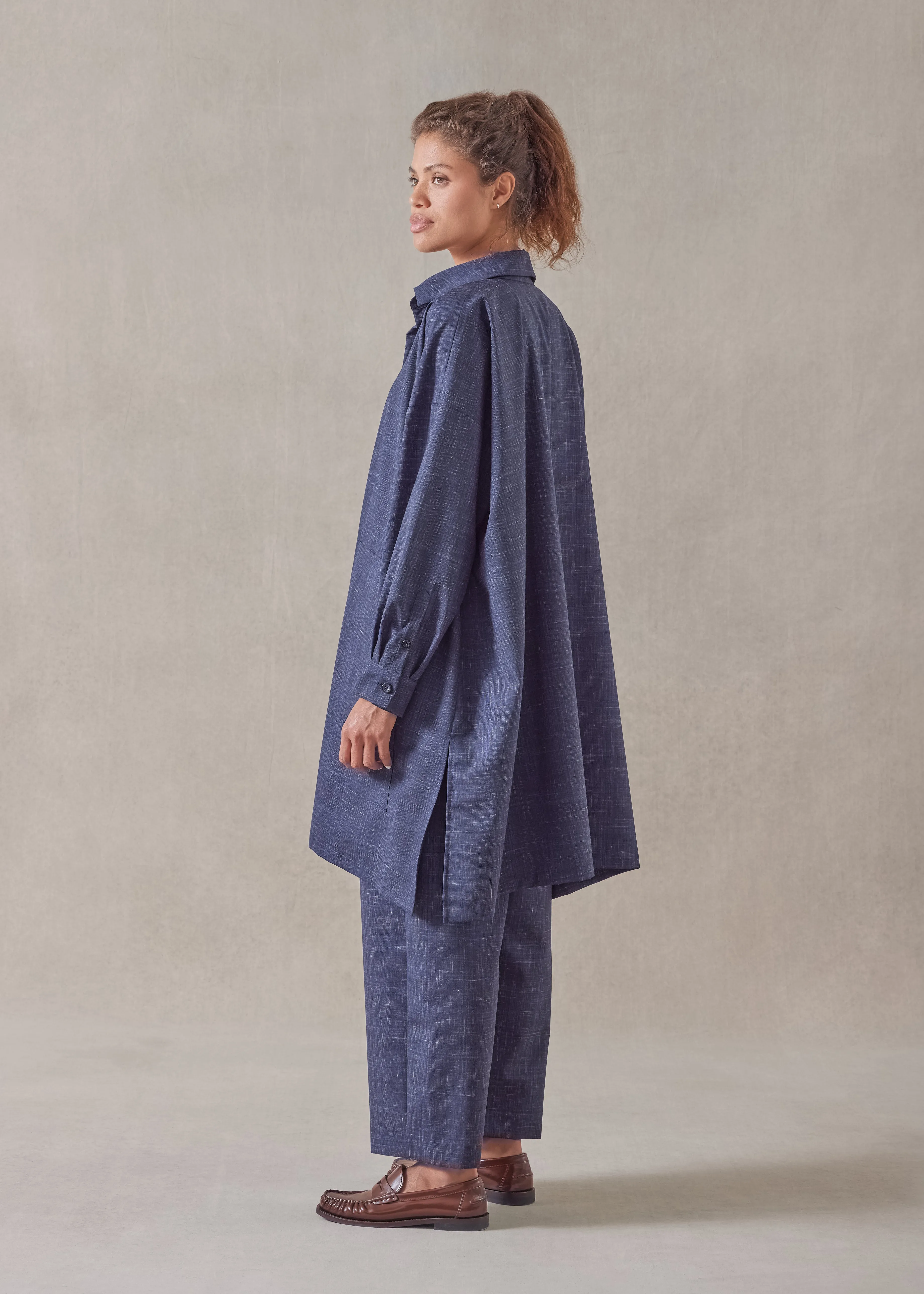 wool linen wide a-line shirt jacket with collar - very long with slits sold by eskandar product image thumbnail 4