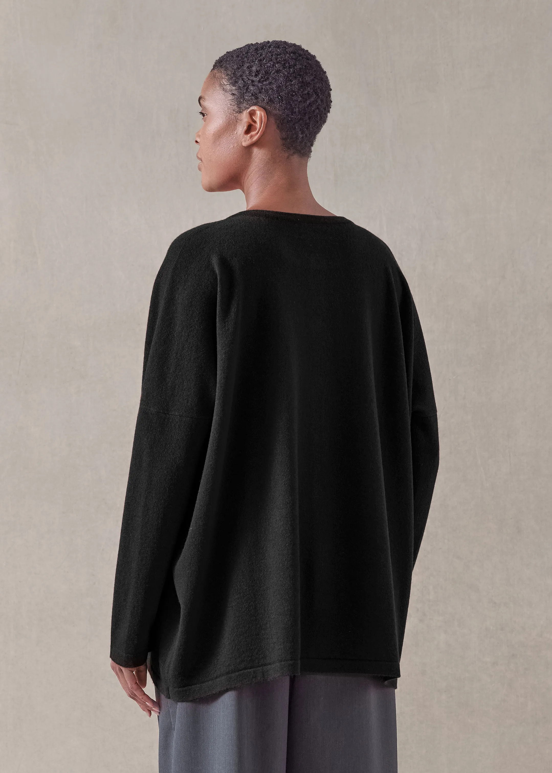 cashmere slim sleeve cardigan - mid plus (black) sold by eskandar product image thumbnail 5