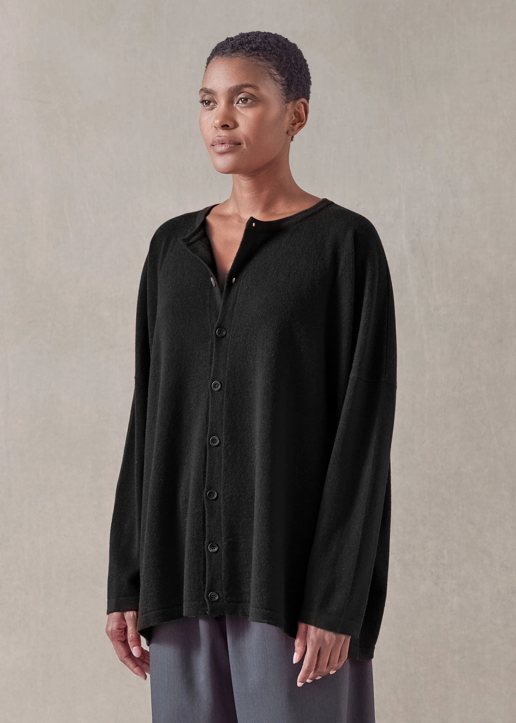 cashmere slim sleeve cardigan - mid plus (black) sold by eskandar product image thumbnail 3