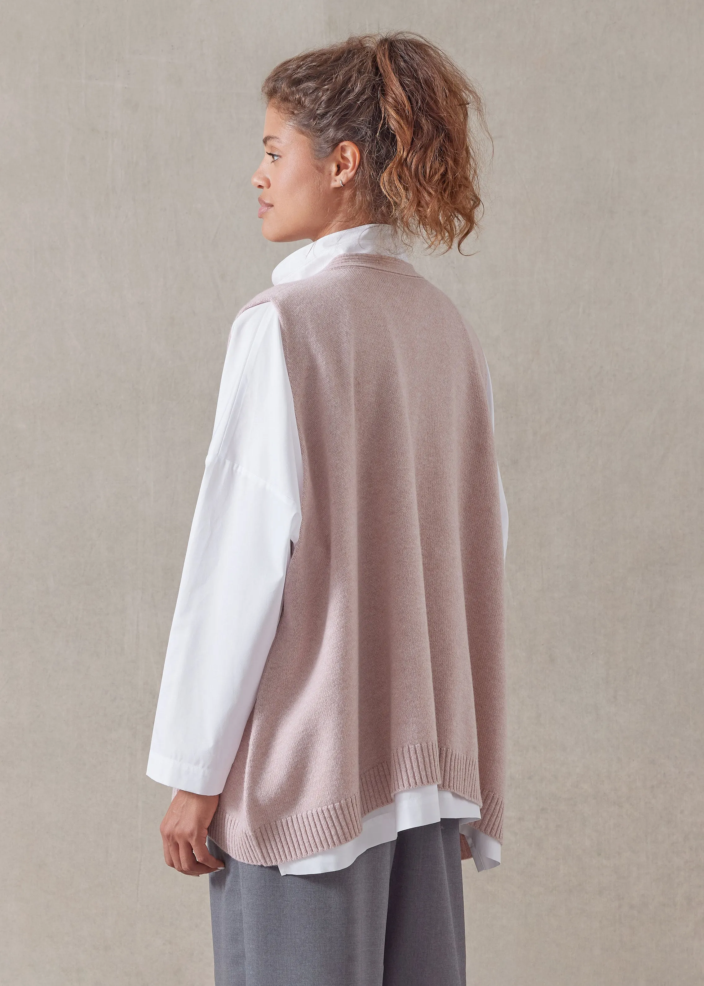 cashmere a-line sleeveless v-neck cardigan - mid plus (rosepowder) sold by eskandar product image thumbnail 3