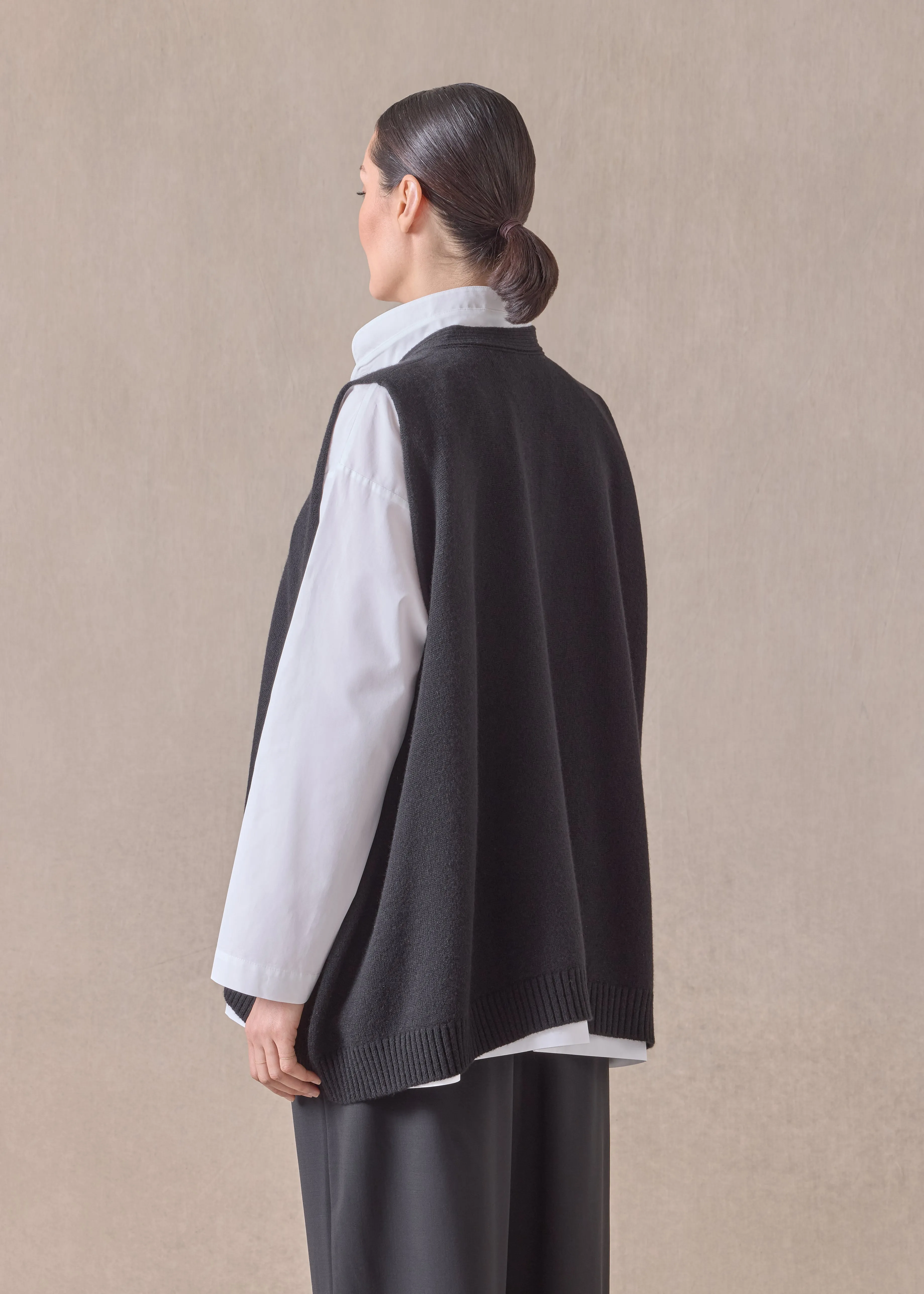 cashmere a-line sleeveless v neck cardigan - mid plus (black) sold by eskandar product image thumbnail 4