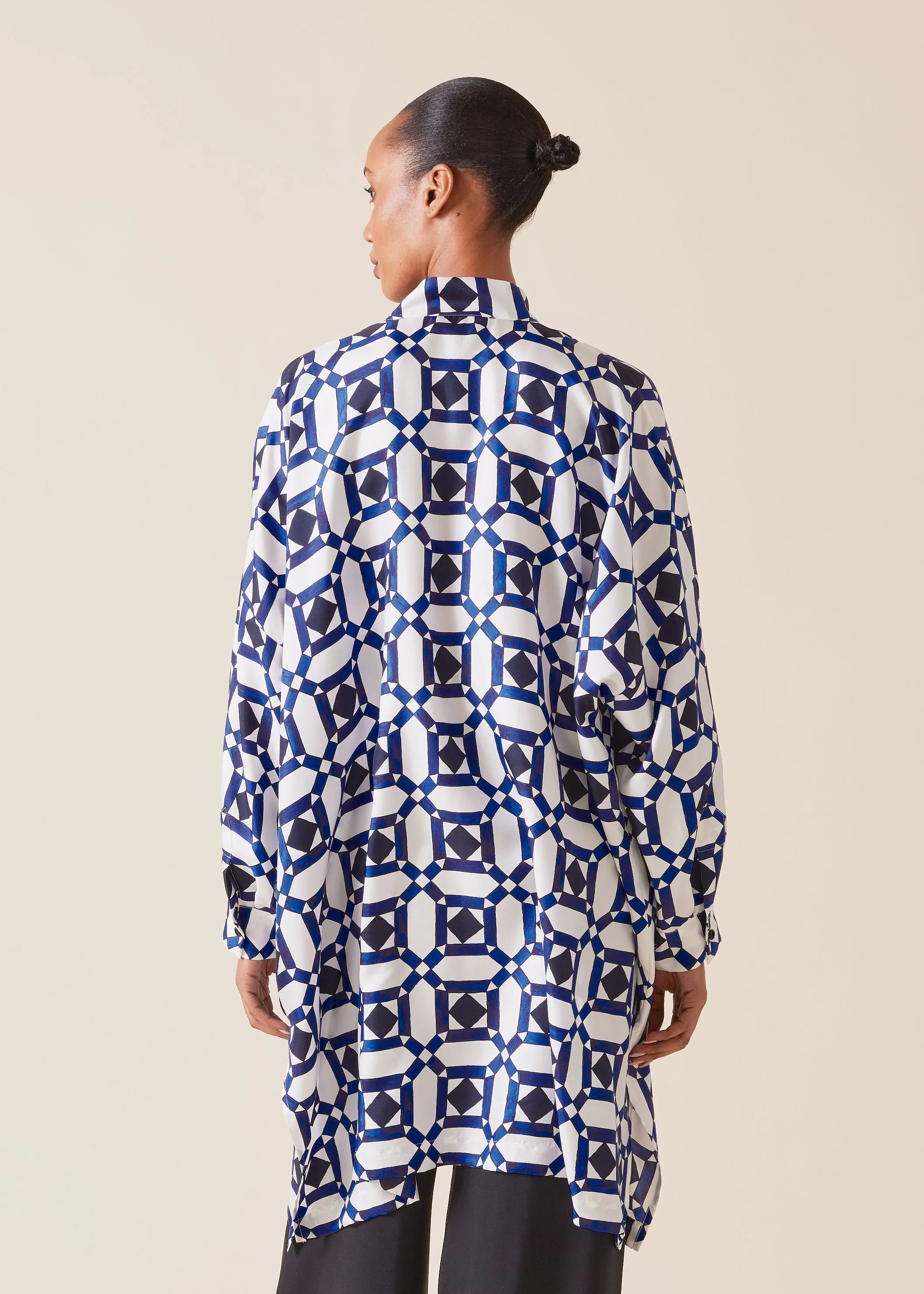 silk wide collarless shirt - very long with slits sold by eskandar product image thumbnail 3