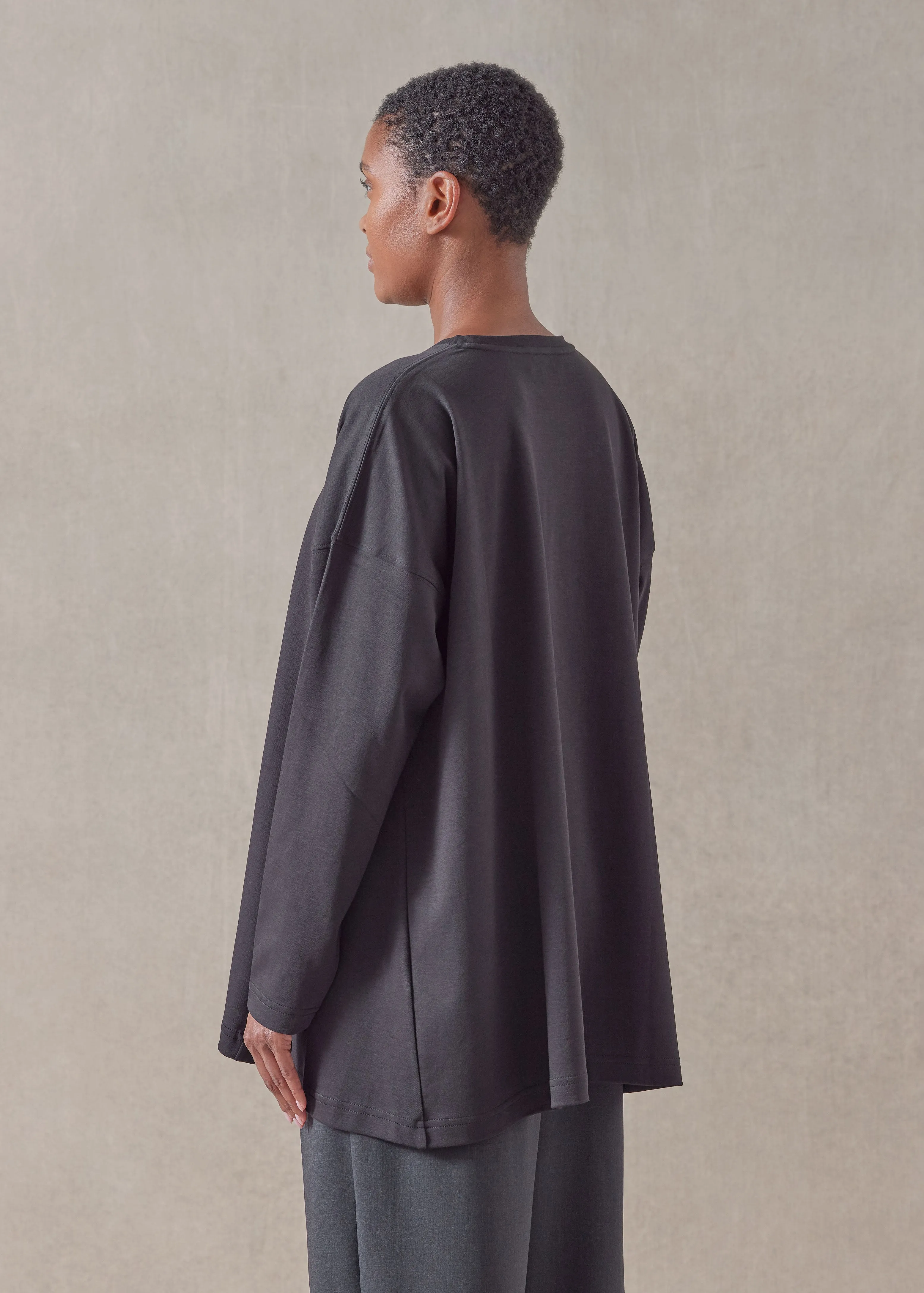 cotton jersey side panelled round neck t-shirt - mid plus (black) sold by eskandar product image thumbnail 4