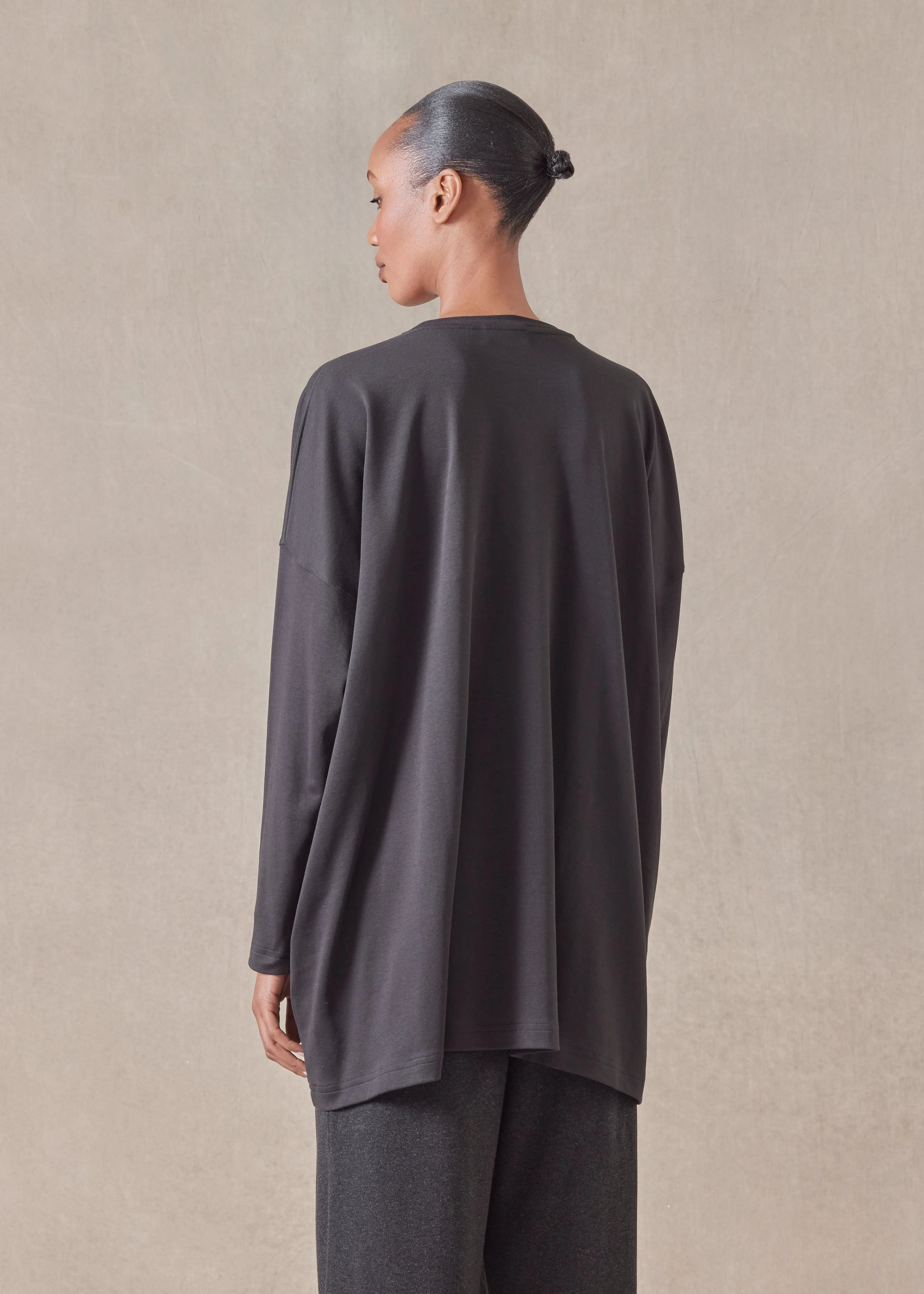 cotton jersey long sleeve round neck t-shirt - long sold by eskandar product image thumbnail 4