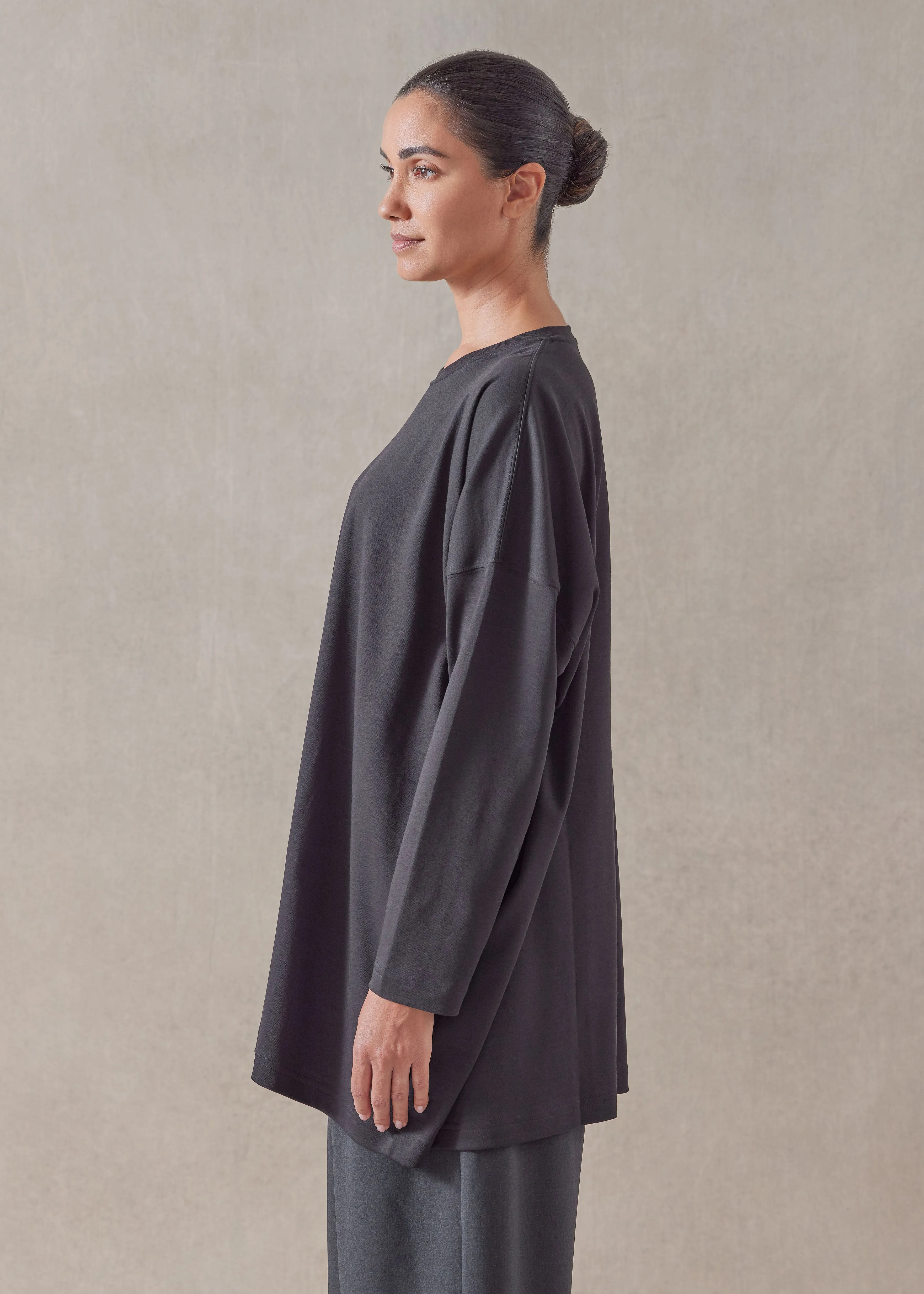 cotton jersey long sleeve boat neck t-shirt - long sold by eskandar product image thumbnail 3