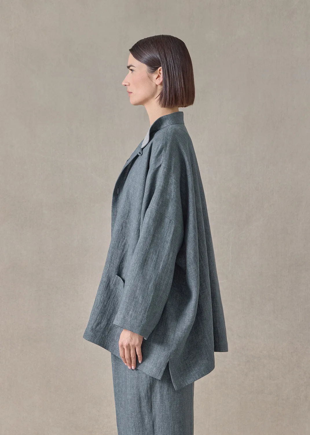 heavyweight delave linen longer back wide mandarin jacket - long (petrol) sold by eskandar product image thumbnail 3