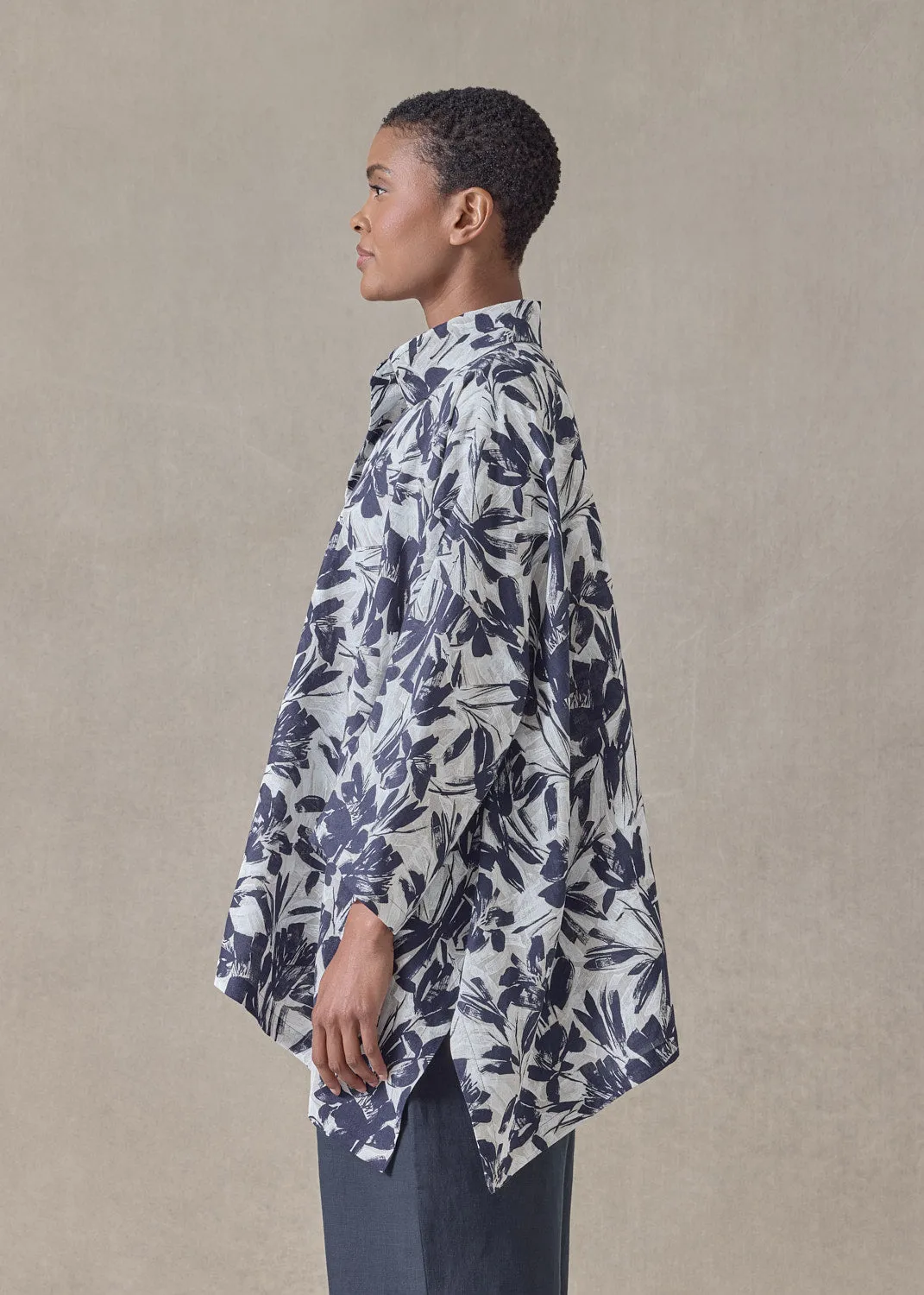 linen dps shirt with collar - mid plus (naturalnavy) sold by eskandar product image thumbnail 3