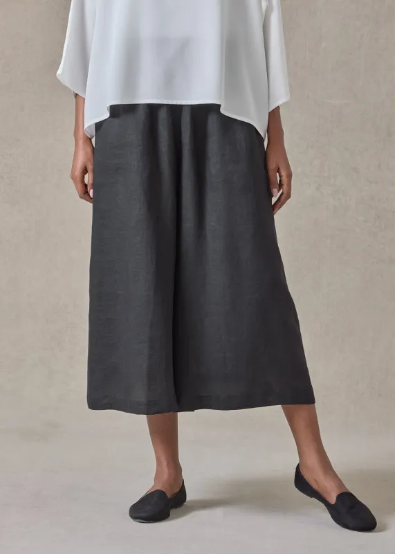 handkerchief linen flared culotte (black) made by eskandar