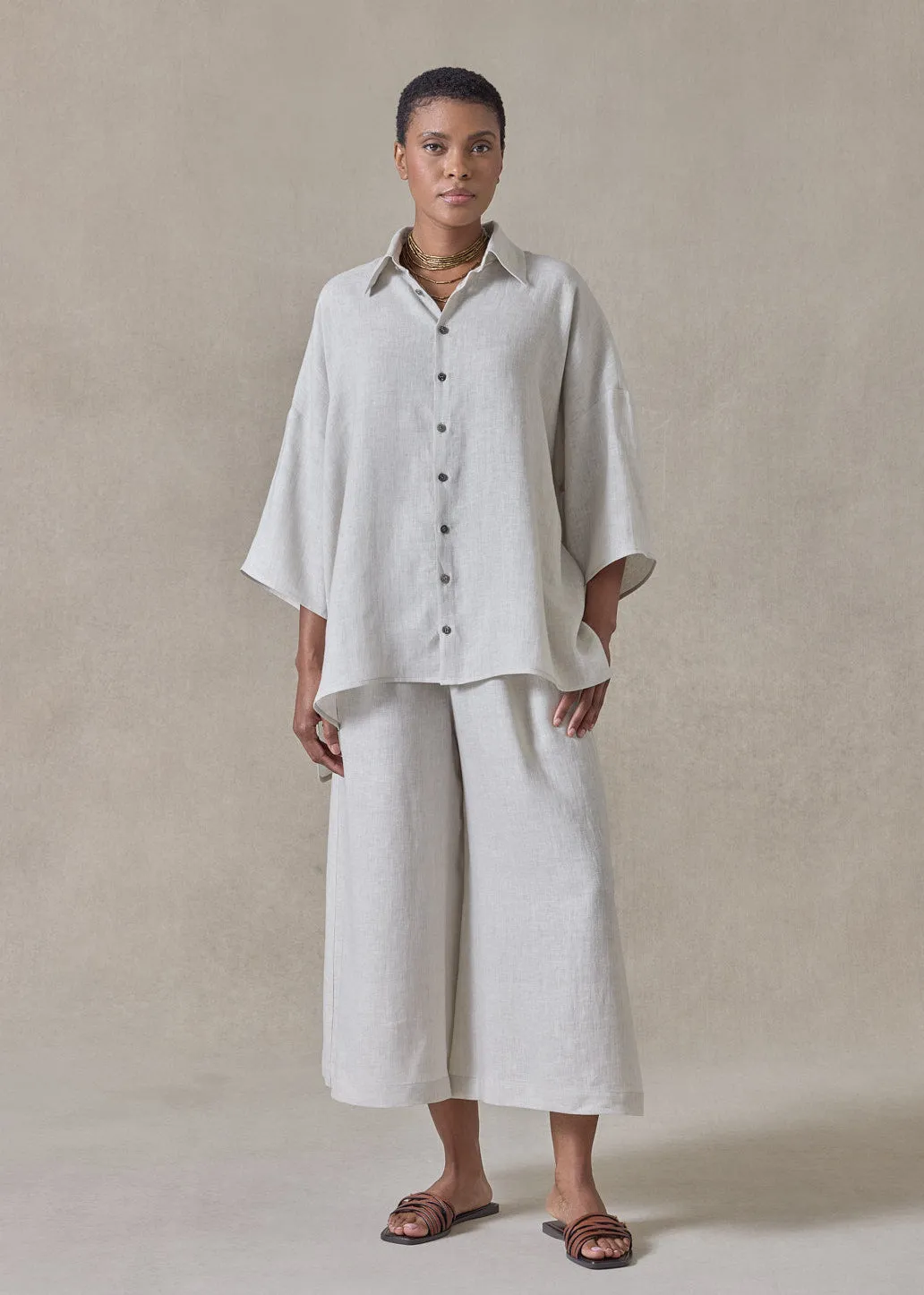 handkerchief linen sloped shoulder wide a-line short sleeve shirt with collar - mid plus (silvertint) sold by eskandar