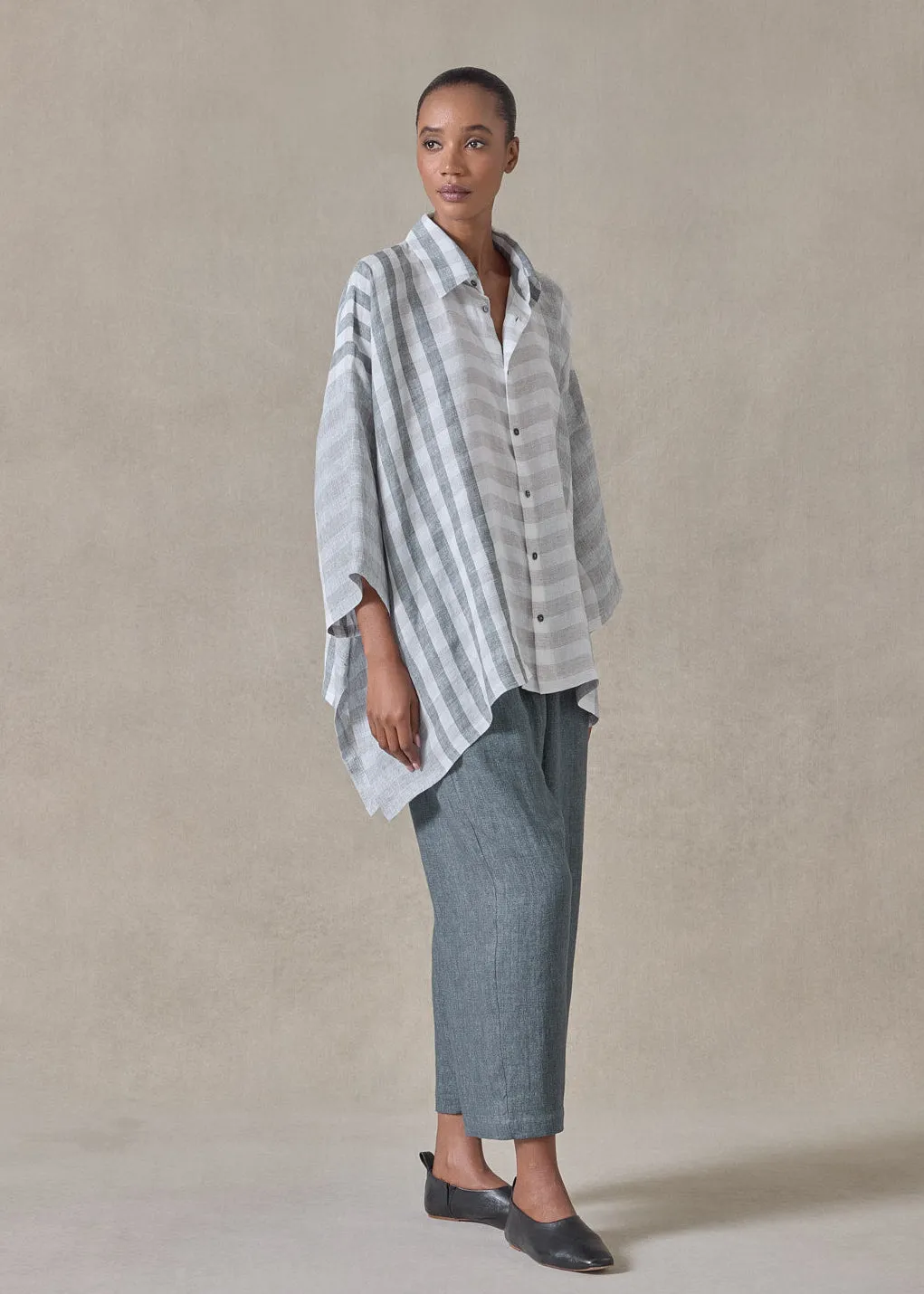 linen double pointed sides shirt with collar - mid plus (petrol) sold by eskandar product image thumbnail 2