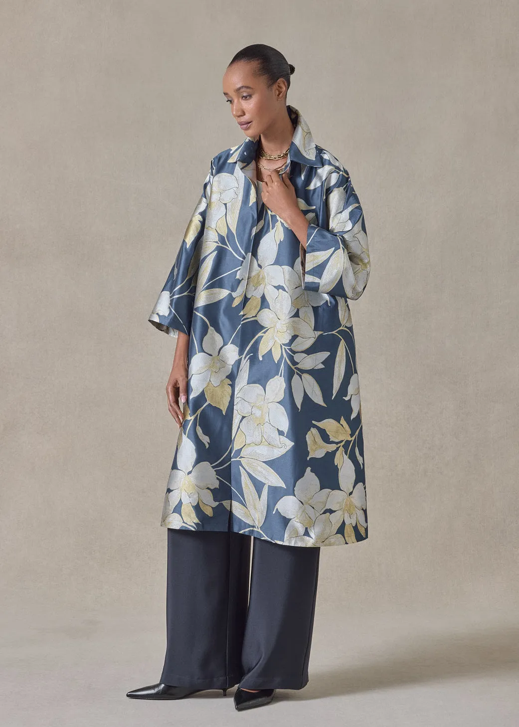 silk mix sloped shoulder wide a-line open jacket with collar - 3/4 length (bluegold) sold by eskandar product image thumbnail 3