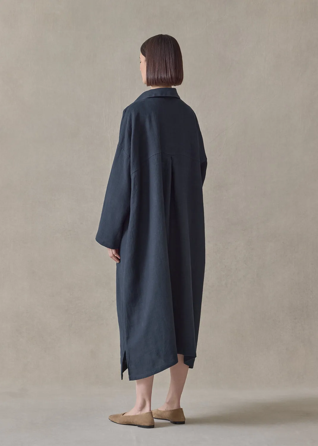 heavyweight linen wide a-line back pleat shirt dress with collar (navydark) sold by eskandar product image thumbnail 4