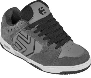 Faze sold by Etnies