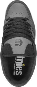 Faze sold by Etnies