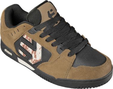 FAZE sold by Etnies