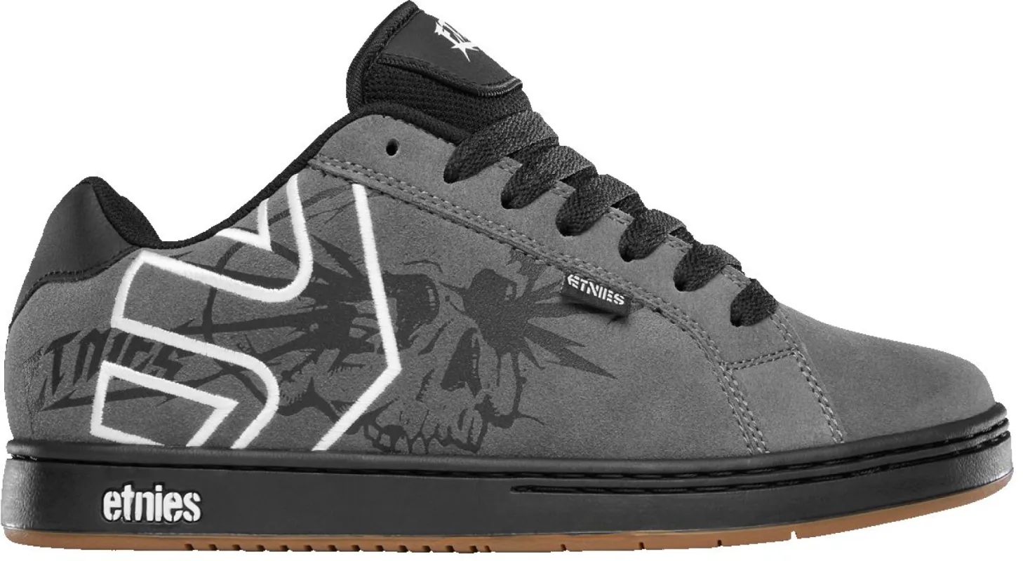 FADER sold by Etnies