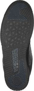 FAZE sold by Etnies