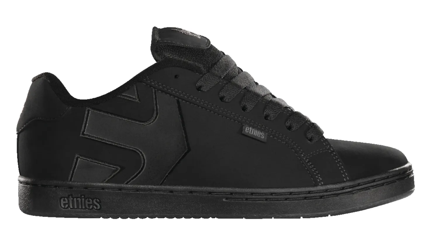 Fader sold by Etnies
