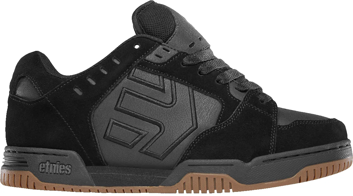 Faze sold by Etnies