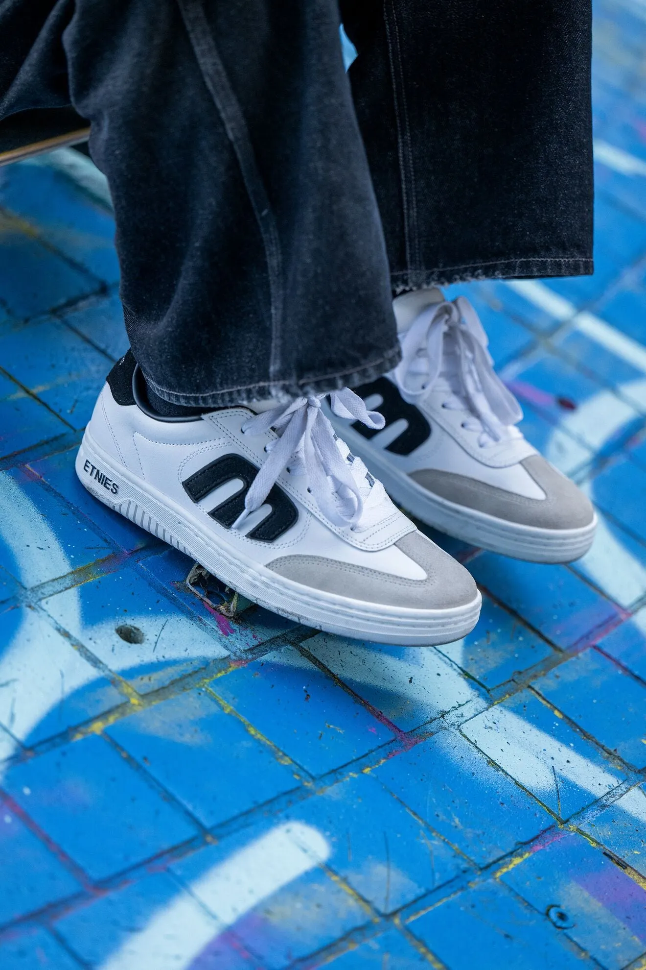 Locut sold by Etnies product image thumbnail 5