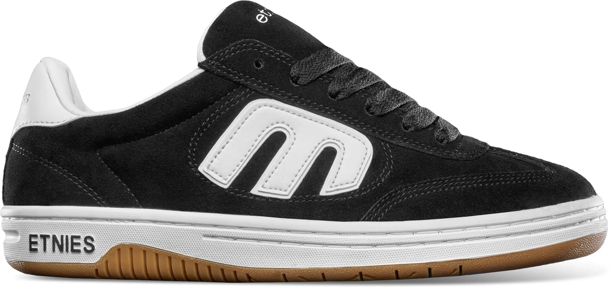 Locut sold by Etnies