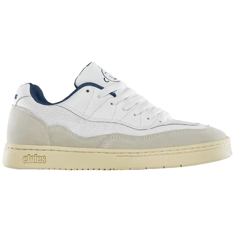 SNAKE sold by Etnies