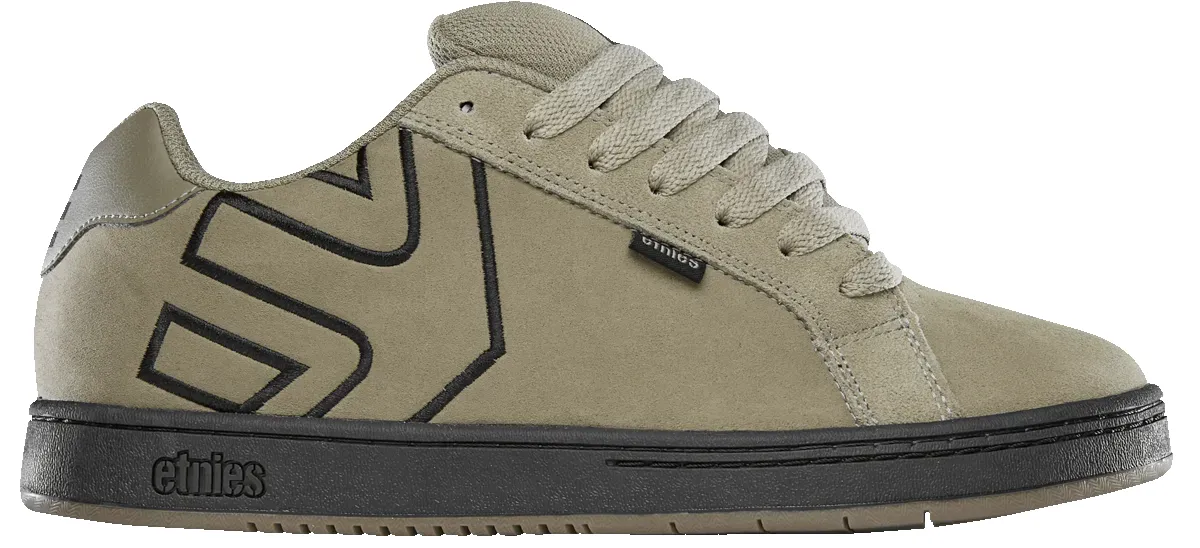 Fader sold by Etnies