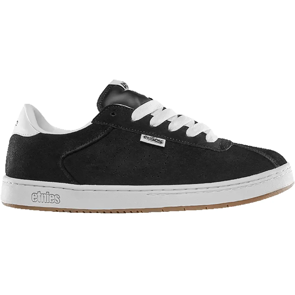 Scam sold by Etnies