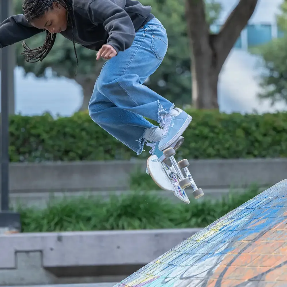 Scam sold by Etnies product image thumbnail 5