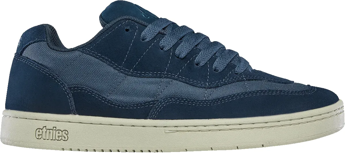 Snake sold by Etnies