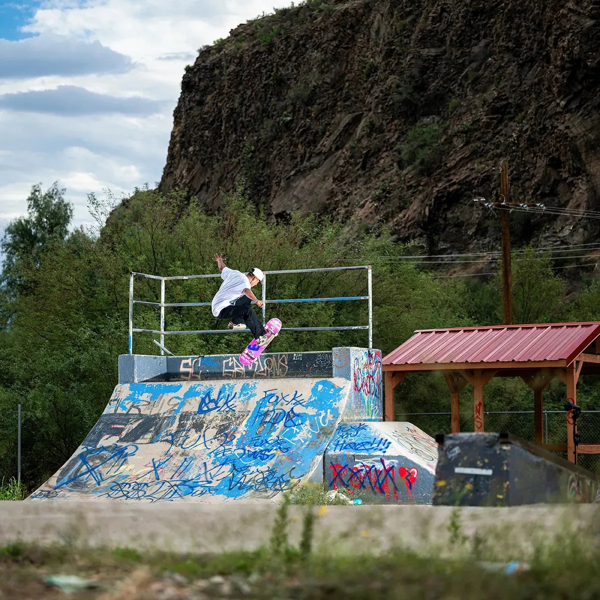 Loot X Apache sold by Etnies product image thumbnail 2