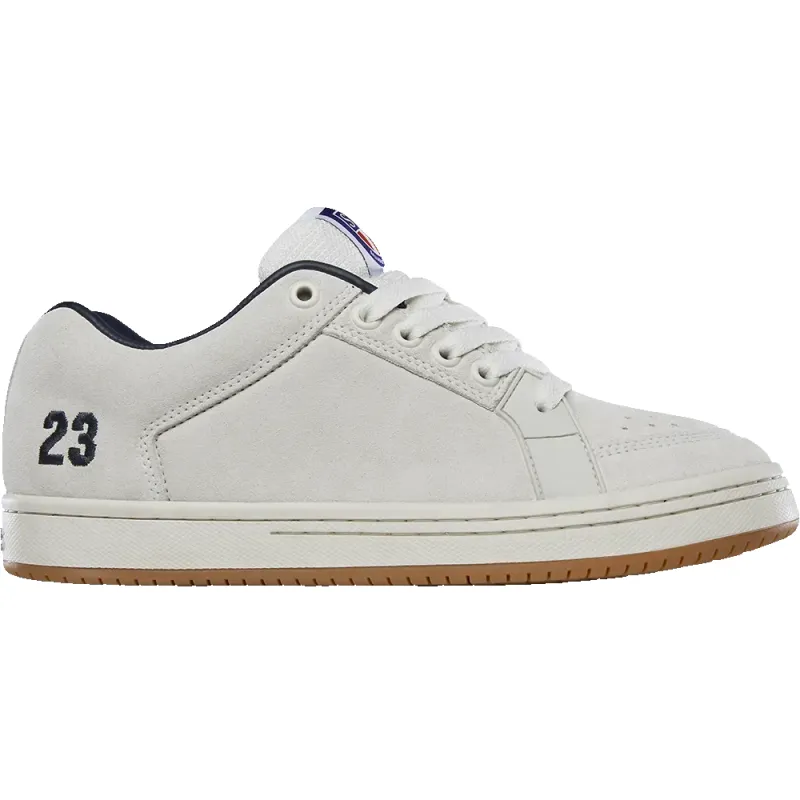 Sal 23 sold by Etnies
