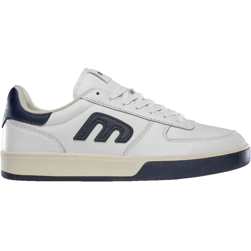 Emerson sold by Etnies