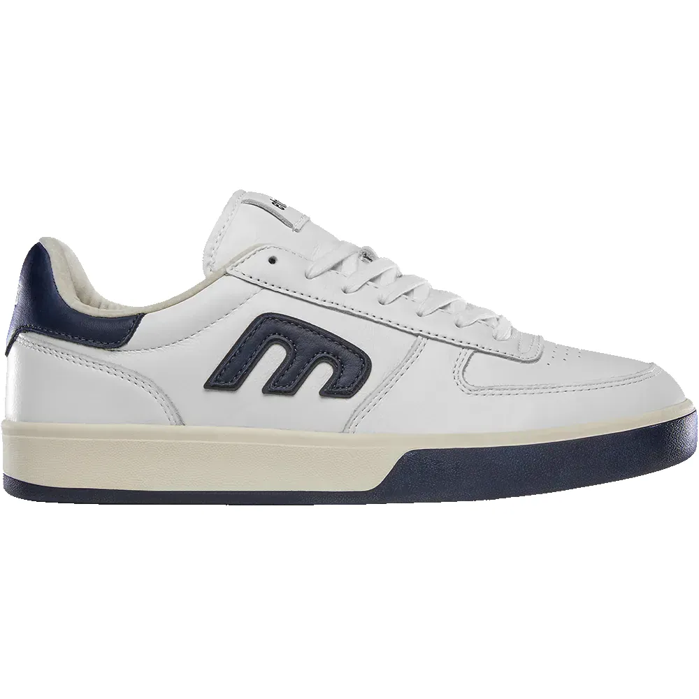 Emerson sold by Etnies