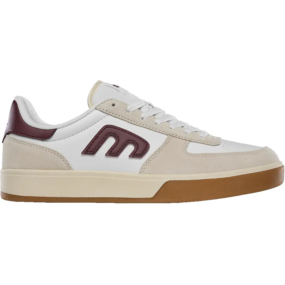 Emerson sold by Etnies