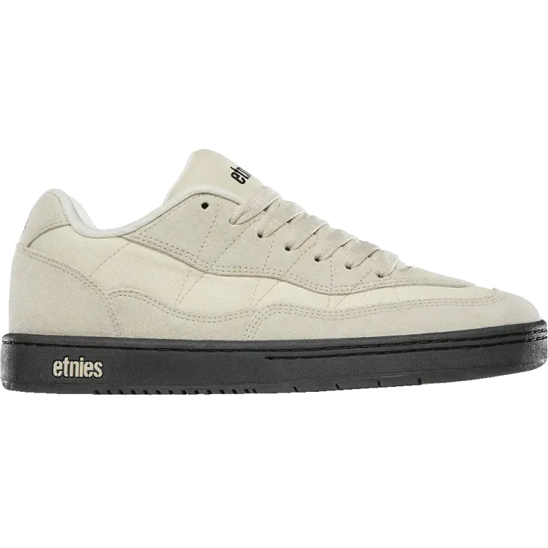 Snake sold by Etnies