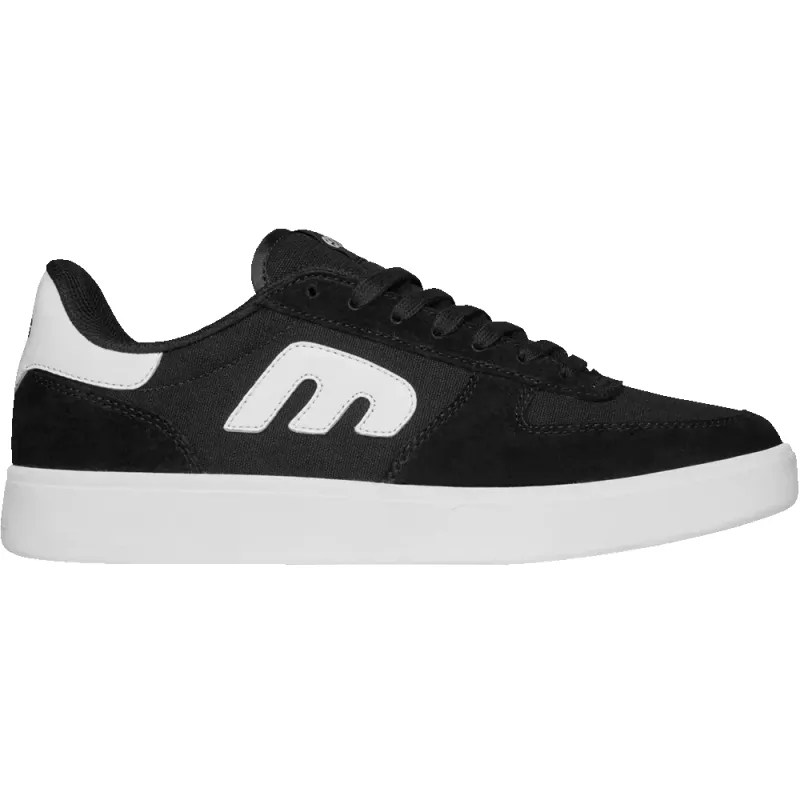 Emerson made by Etnies