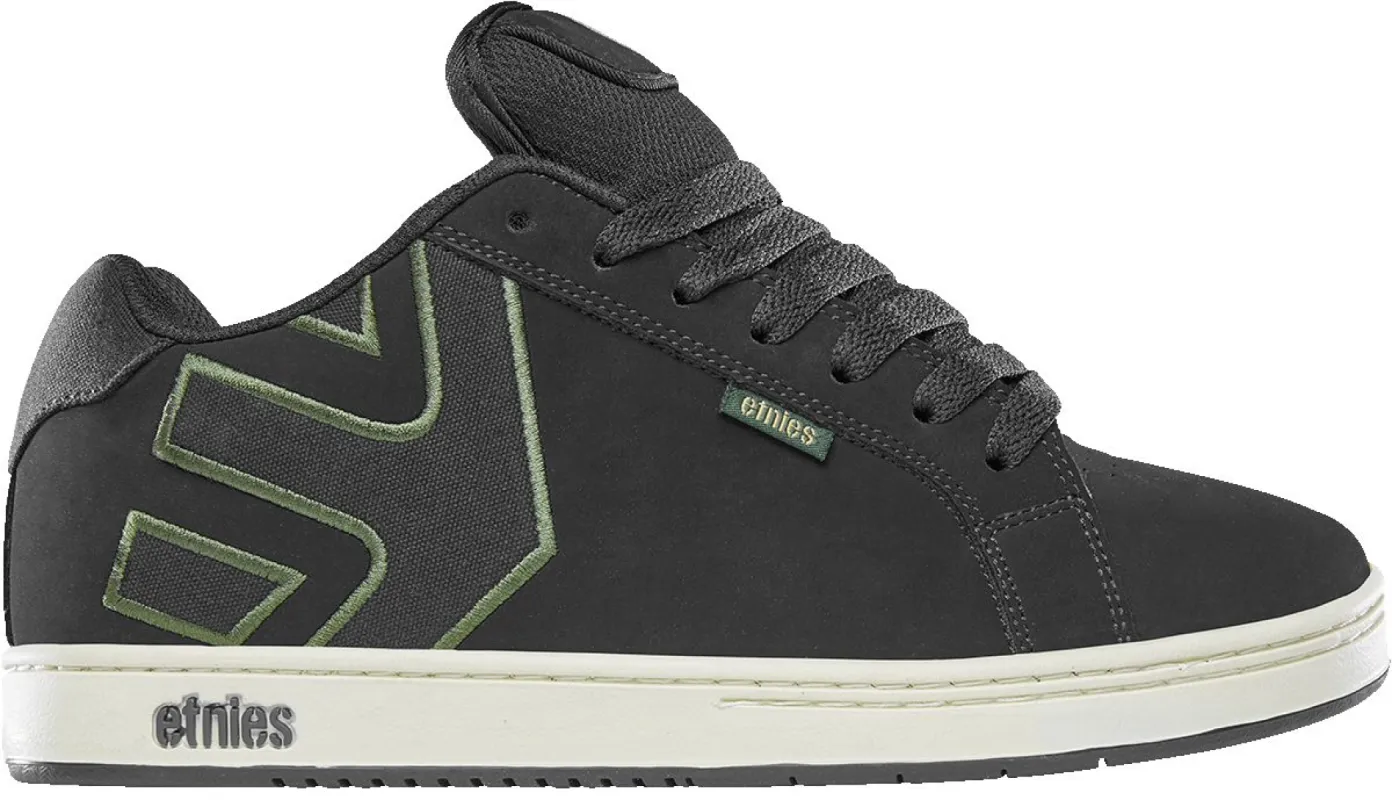 Fader sold by Etnies