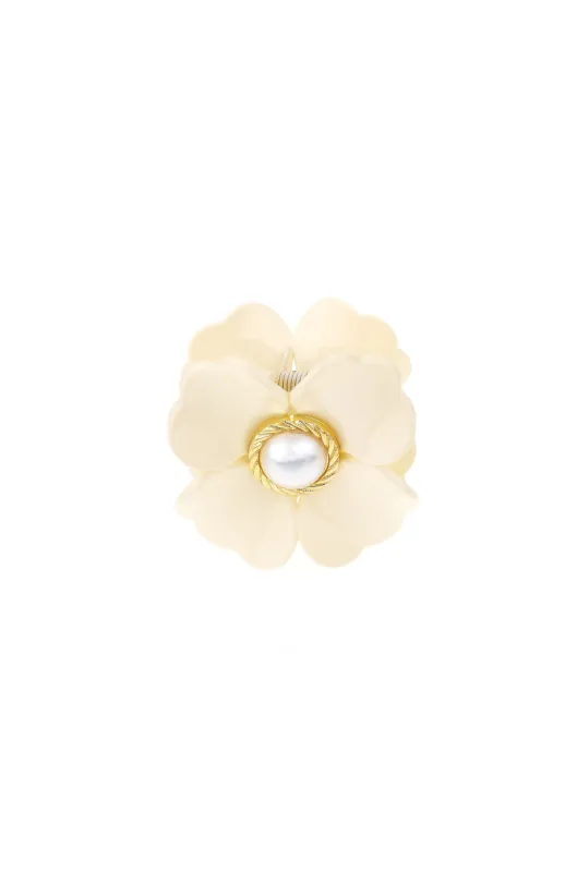 Daisy Claw Clip sold by ettika