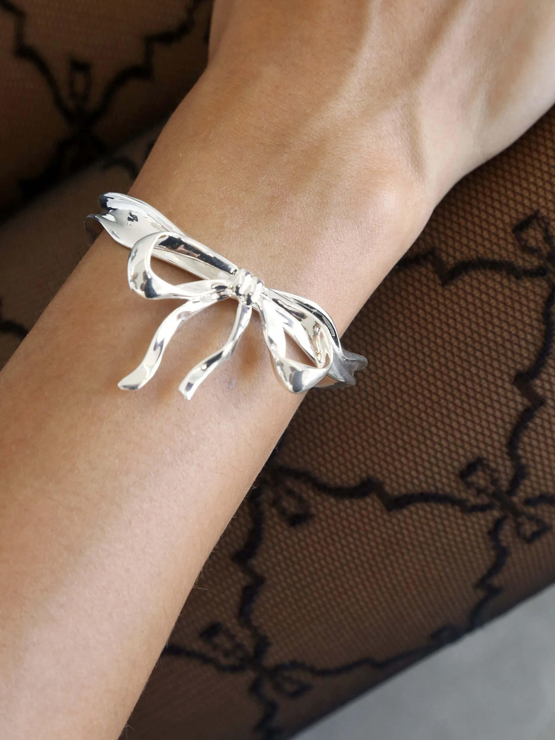 Bow Organica Cuff sold by ettika product image thumbnail 3