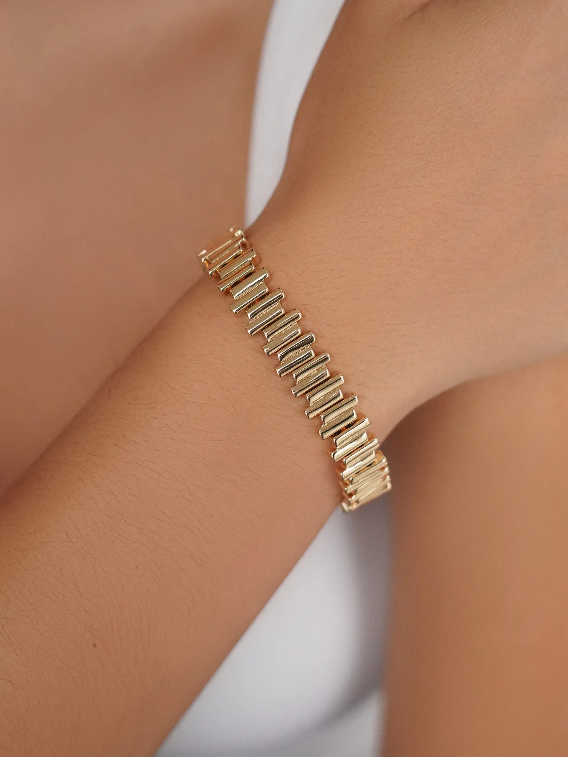 Everyday Link Bracelet sold by ettika product image thumbnail 2