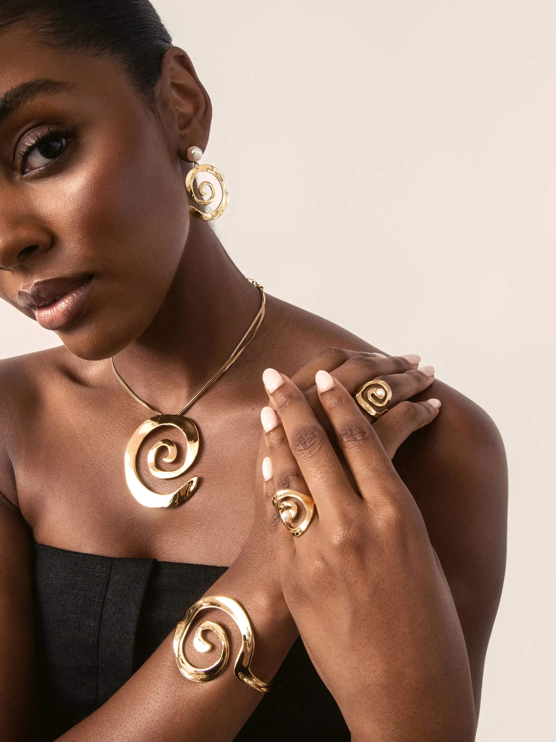 Aura Set sold by ettika product image thumbnail 4