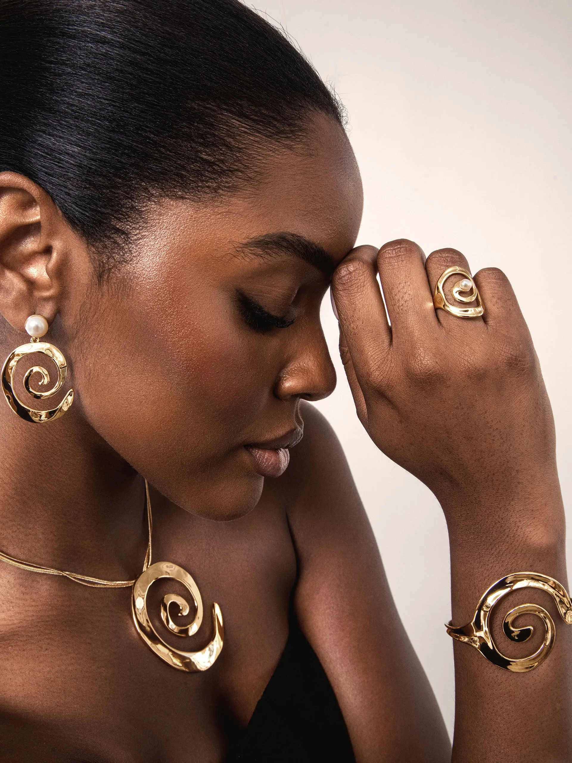 Aura Set sold by ettika product image thumbnail 2