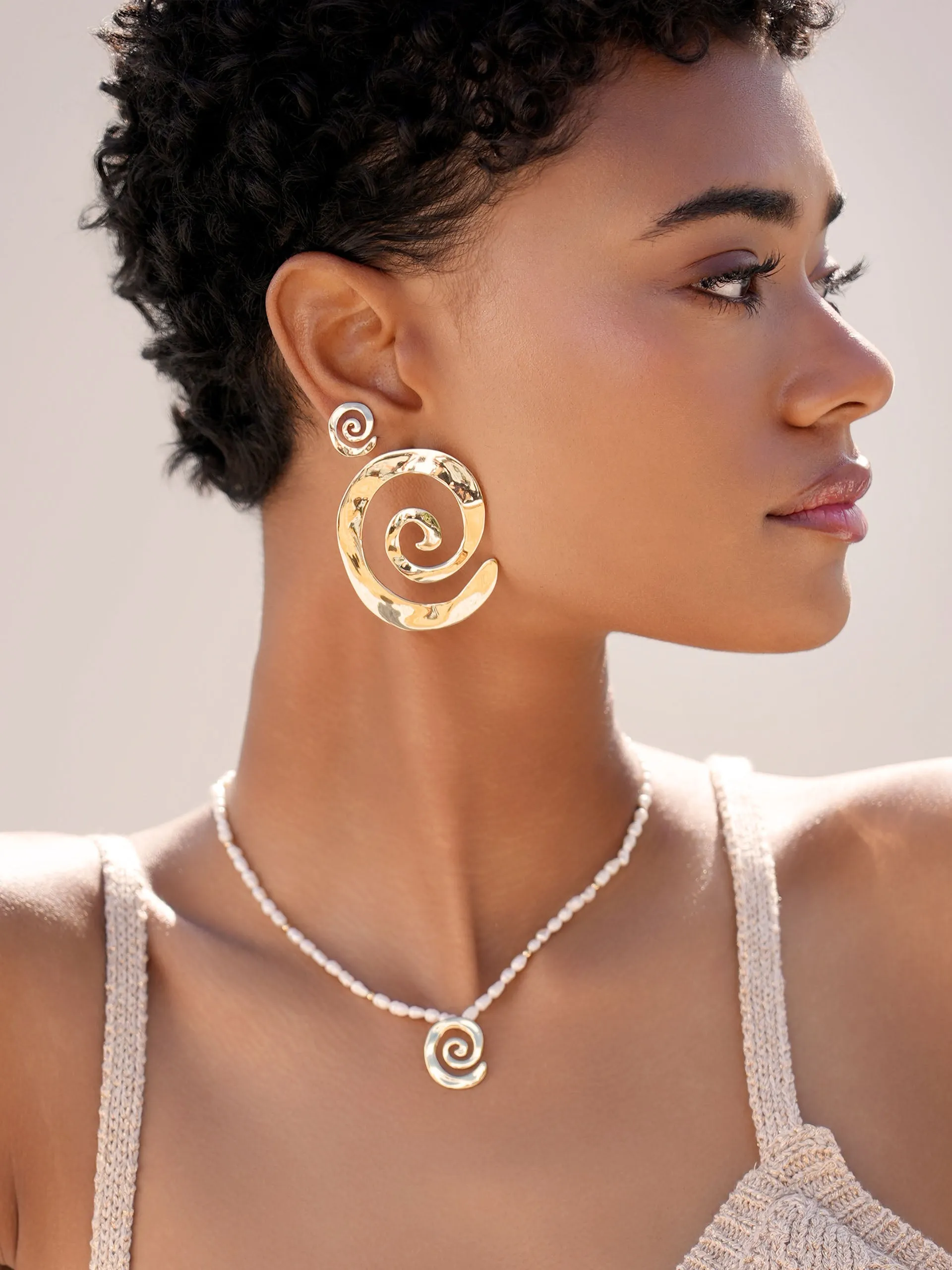 Aura Pearl Starter Set sold by ettika product image thumbnail 3